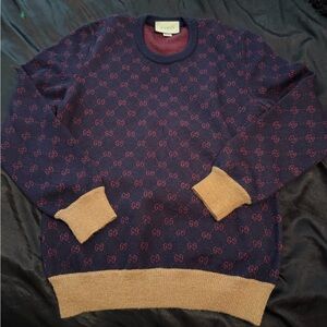 Gucci Men's Sweater in Navy and Red with Tan Accents